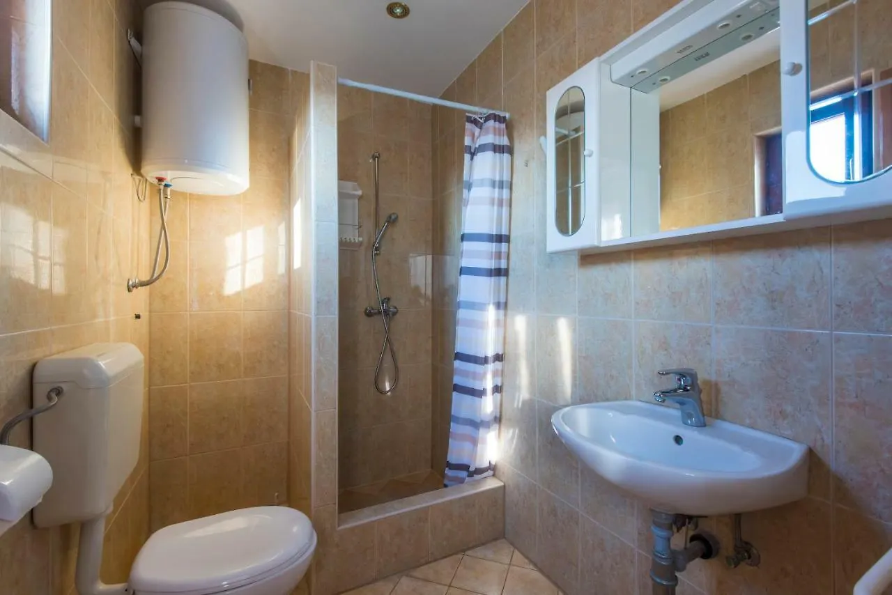 Apartments Dona Bibinje 3*,  Croazia