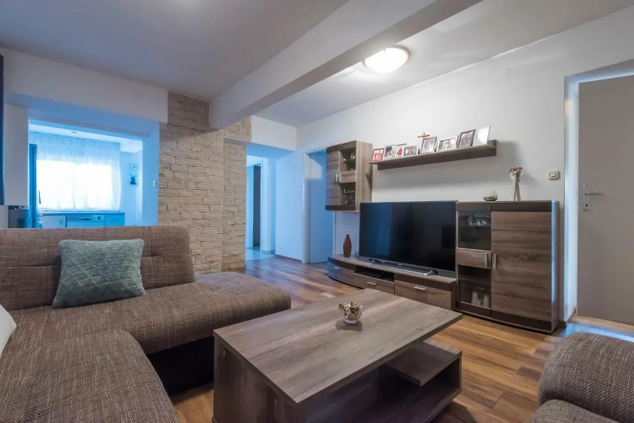 Apartments Dona Bibinje Affittacamere